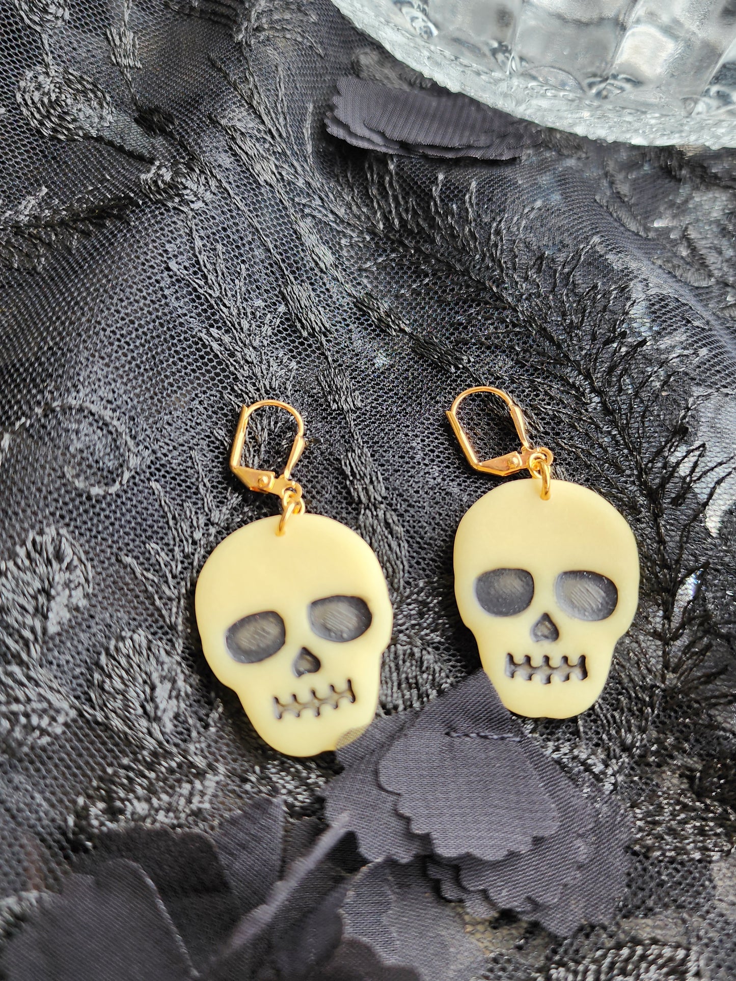 Glow-in-the-dark Skulls